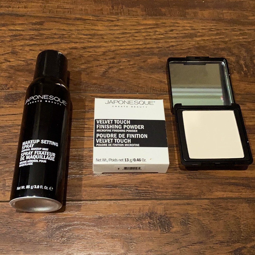Japonesque Setting Spray & Finishing Powder